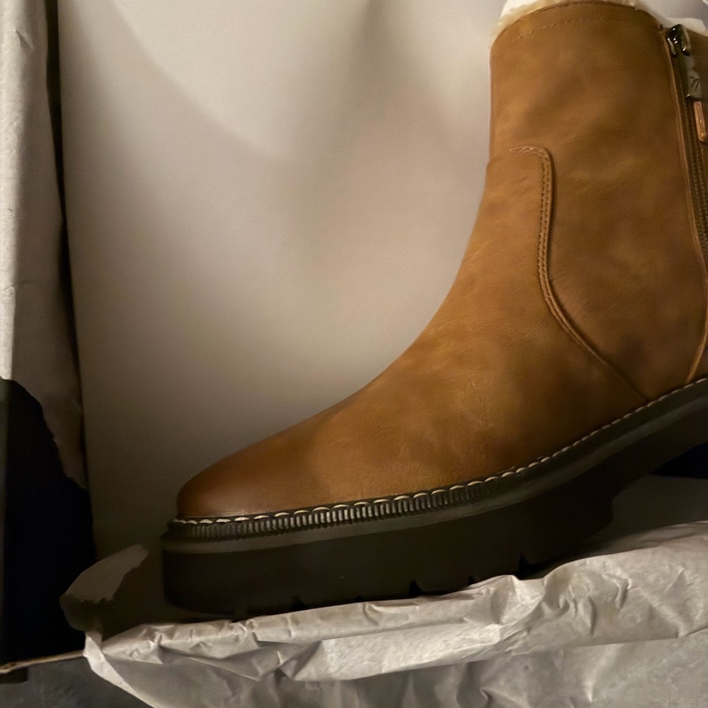 Naturalizer Tan Ankle Booties